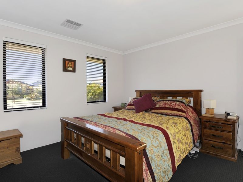18 Edgecumbe Terrace, Baldivis WA 6171