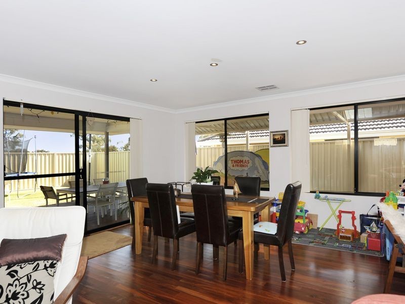 18 Edgecumbe Terrace, Baldivis WA 6171