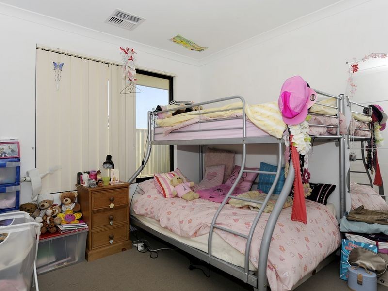18 Edgecumbe Terrace, Baldivis WA 6171