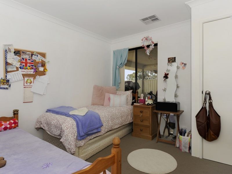 18 Edgecumbe Terrace, Baldivis WA 6171