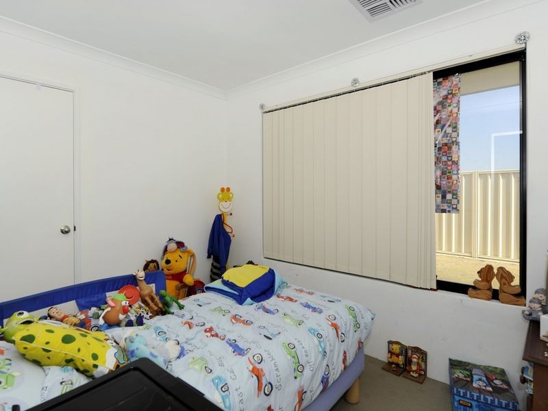 18 Edgecumbe Terrace, Baldivis WA 6171