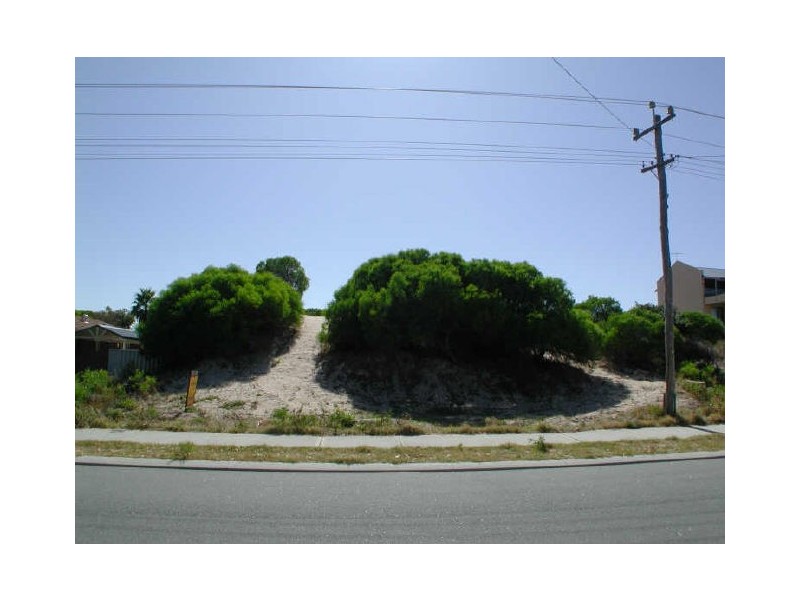 10 Yanrey Street, Golden Bay WA 6174