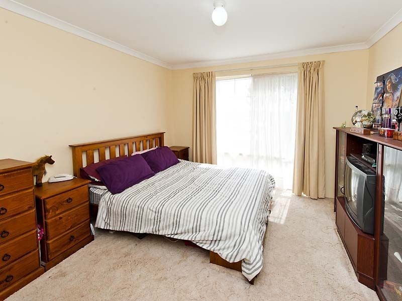 4 Taki Place, Secret Harbour WA 6173