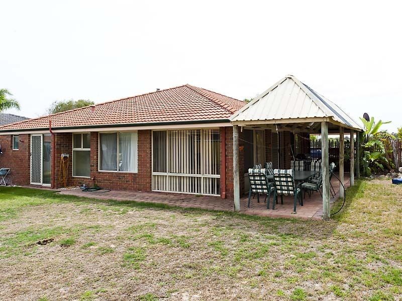 4 Taki Place, Secret Harbour WA 6173