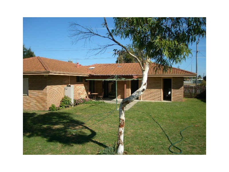 28 Casserley Road, Rockingham WA 6168