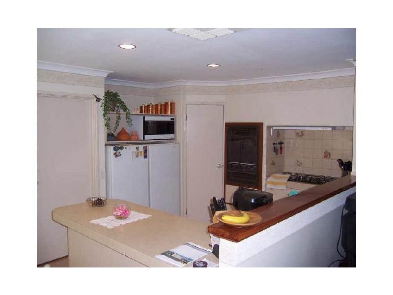 9 Madeira Place, Safety Bay WA 6169