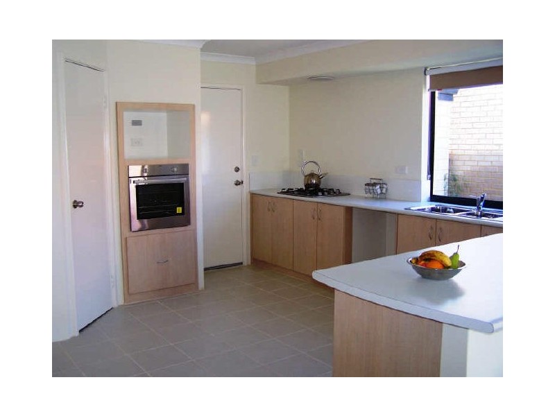 14 Fitzgibbon Road, Rockingham WA 6168