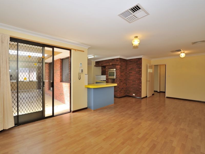 20 Kopai Crescent, Waikiki WA 6169