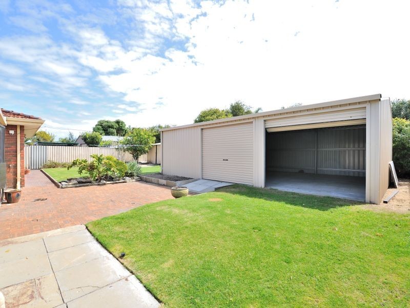 20 Kopai Crescent, Waikiki WA 6169