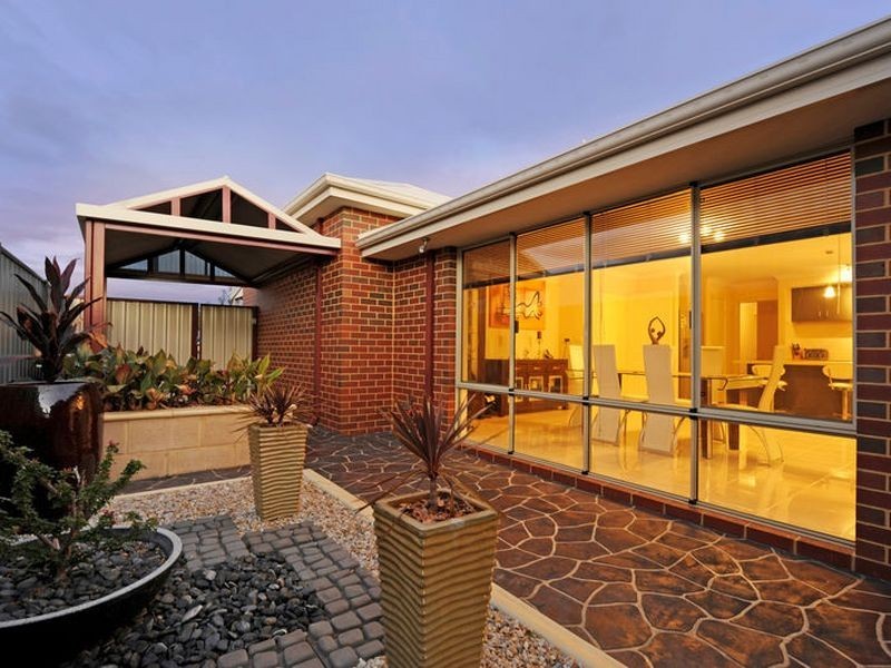 16 Kootingal Bend, Baldivis WA 6171