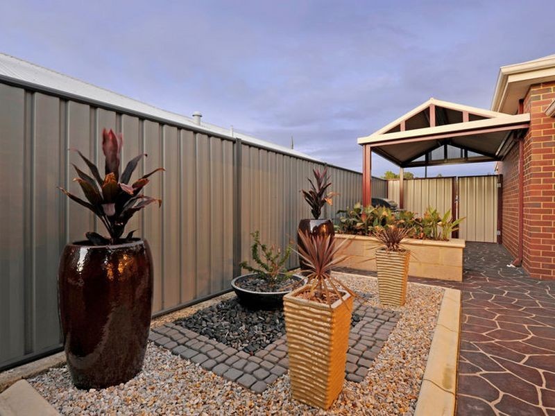 16 Kootingal Bend, Baldivis WA 6171