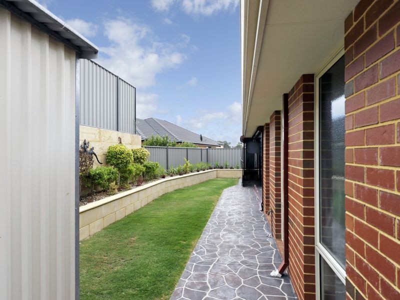 16 Kootingal Bend, Baldivis WA 6171