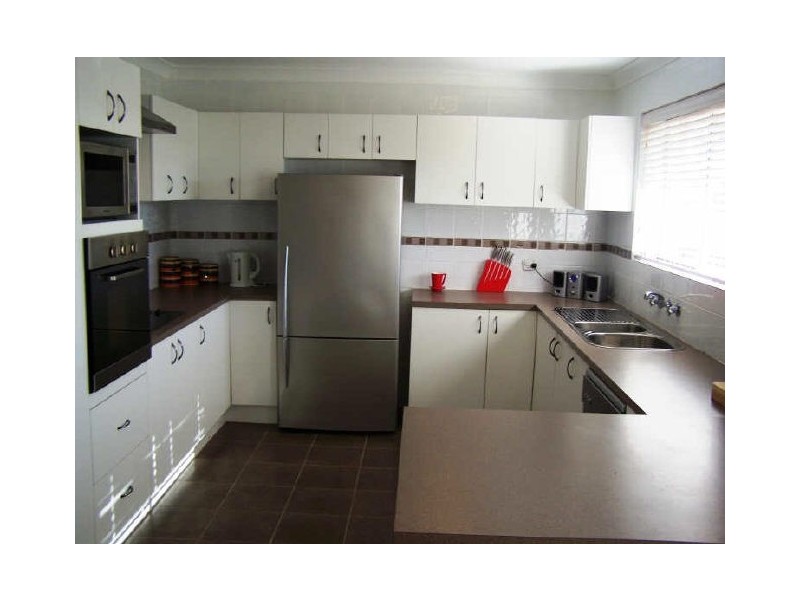 3 Seabrooke Avenue, Rockingham WA 6168