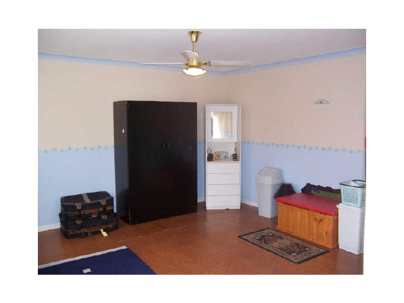 32 Royal Palm Drive, Warnbro WA 6169