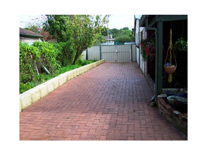 128 Safety Bay Road, Shoalwater WA 6169