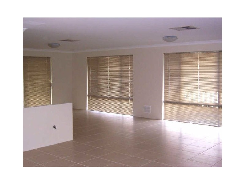 6 Flametree Loop, Baldivis WA 6171