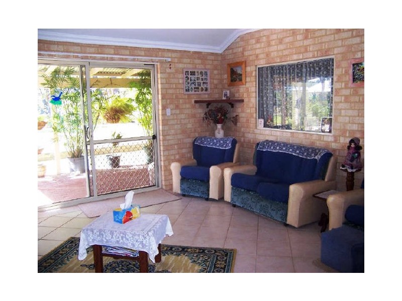 8 Oak Way, Baldivis WA 6171