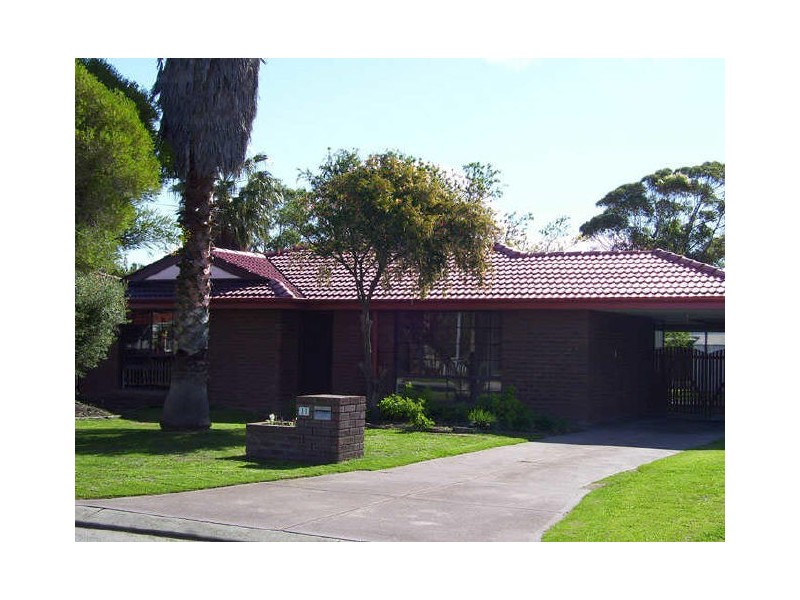 11 Casilda Place, Cooloongup WA 6168