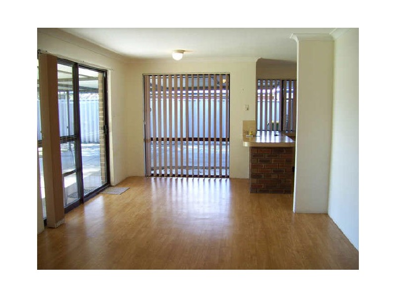11 Casilda Place, Cooloongup WA 6168