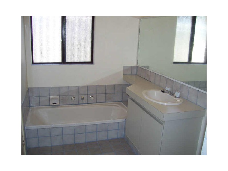 11 Casilda Place, Cooloongup WA 6168