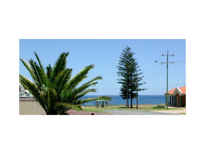 6 Ernest Street, Safety Bay WA 6169