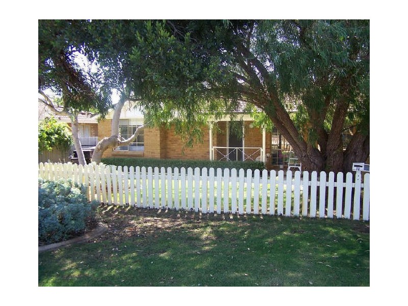 11 Jubilee Drive, Waikiki WA 6169