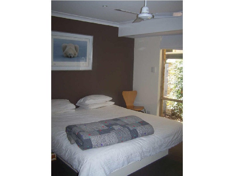 11 Jubilee Drive, Waikiki WA 6169