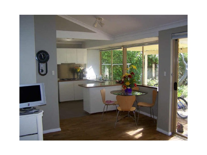 11 Jubilee Drive, Waikiki WA 6169