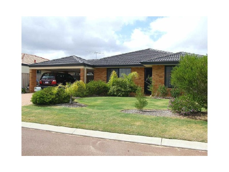 18 Carmana Lane, Warnbro WA 6169