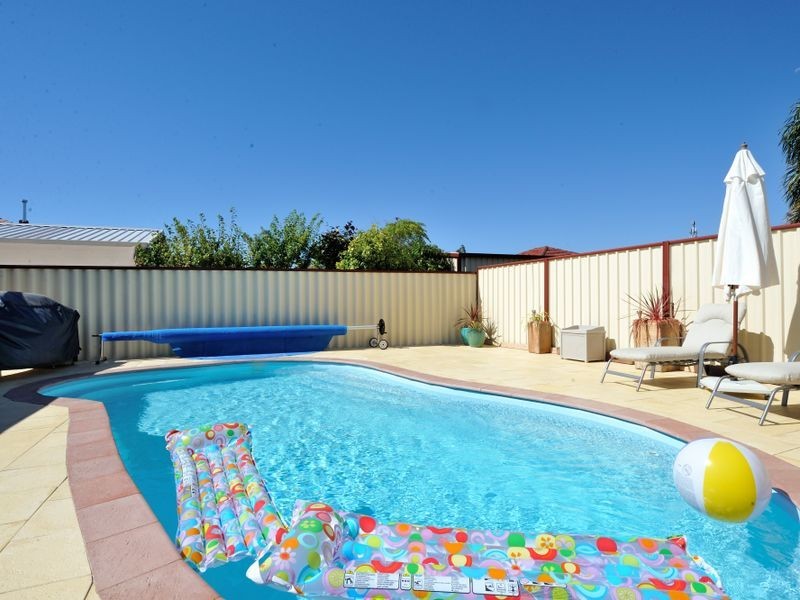 38 Orleans Drive, Port Kennedy WA 6172