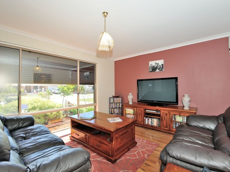 38 Orleans Drive, Port Kennedy WA 6172