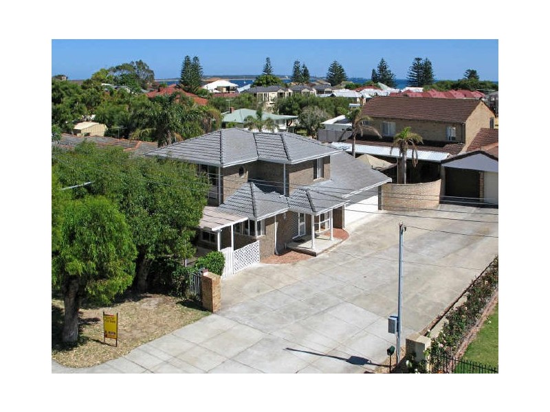 2a Fletcher Street, Rockingham WA 6168