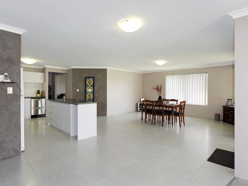 90 Harrington Waters Drive, Waikiki WA 6169