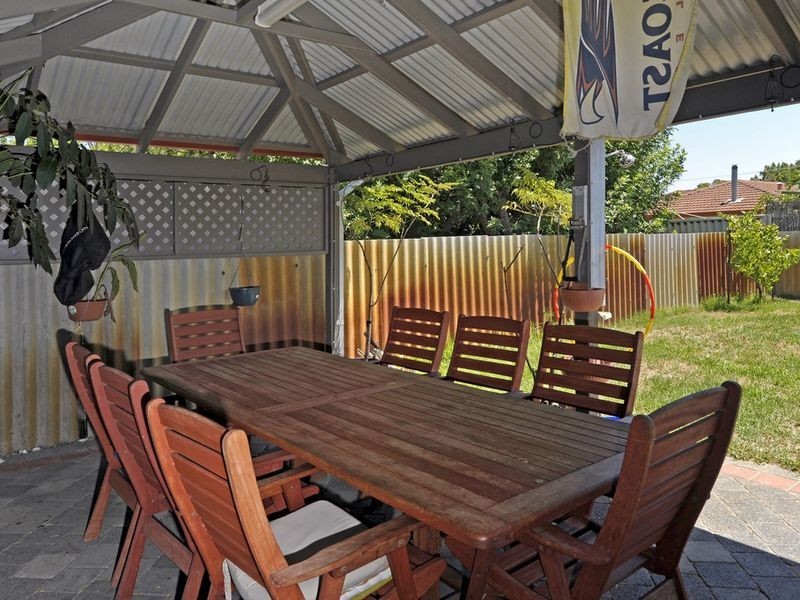 10 Norring Street, Cooloongup WA 6168