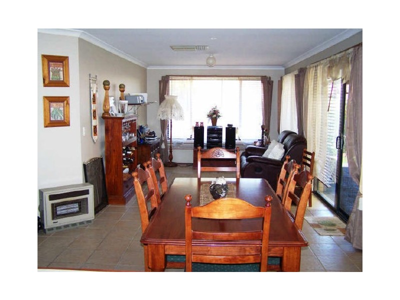 39 Mornington Bvd, Waikiki WA 6169