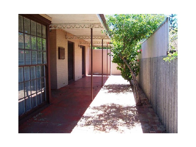 9 Indus Cl, Rockingham WA 6168