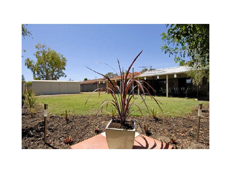 8 Casserley Road, Rockingham WA 6168