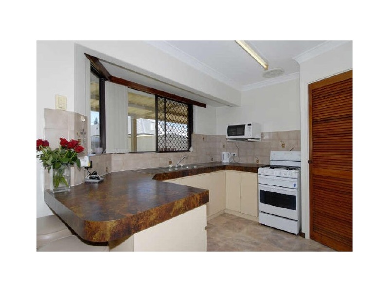 8 Casserley Road, Rockingham WA 6168