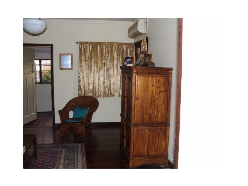 51 Saw Avenue, Rockingham WA 6168