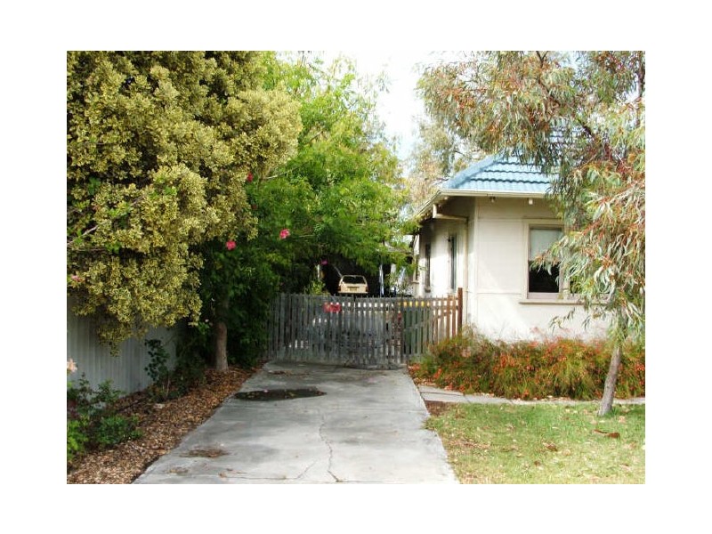 51 Saw Avenue, Rockingham WA 6168