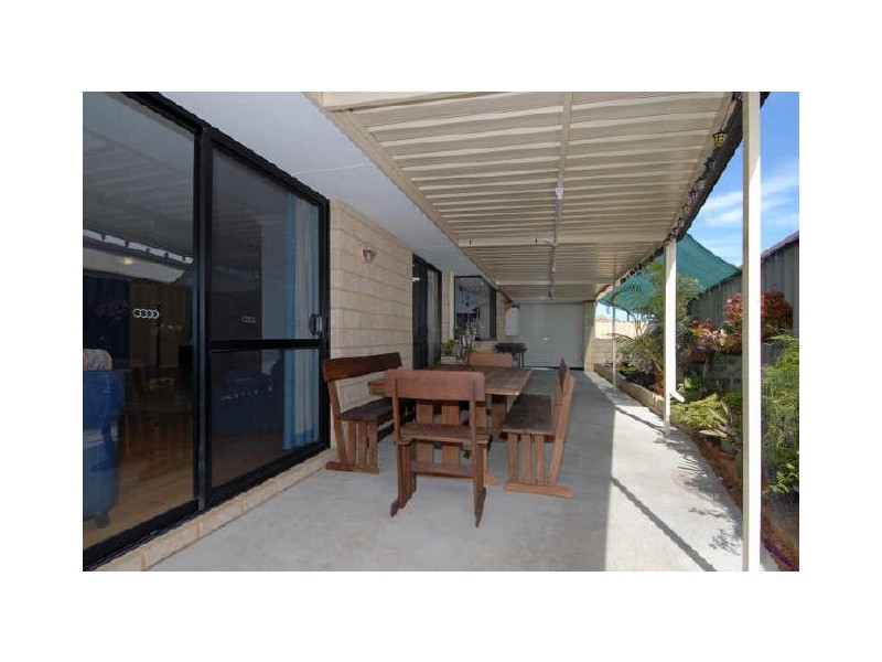17 Althorpe Cres, Port Kennedy WA 6172