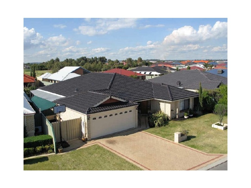 17 Althorpe Cres, Port Kennedy WA 6172
