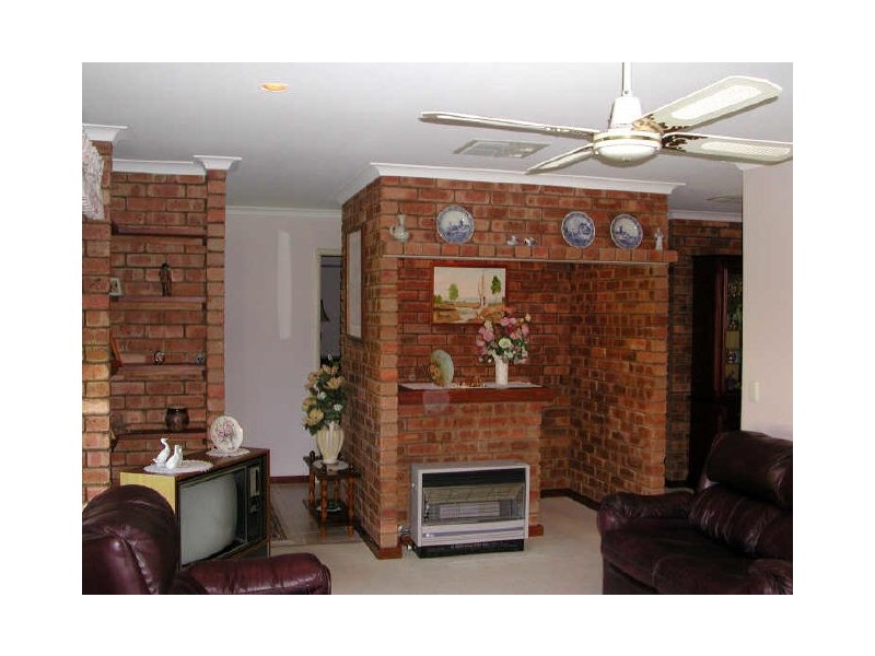 32 Nettleton Way, Safety Bay WA 6169