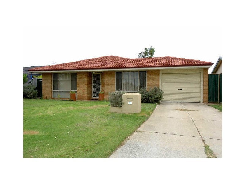 4 Bayonne Gardens, Port Kennedy WA 6172