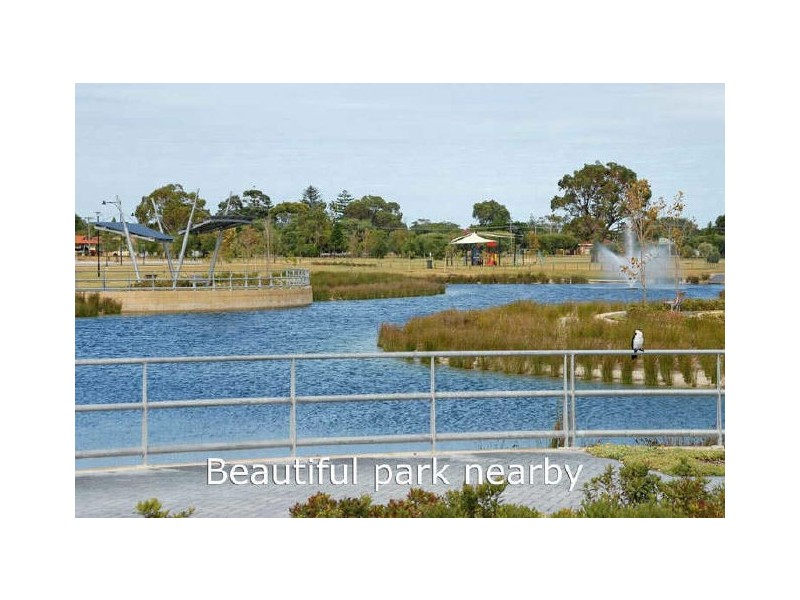 8 Zaraffa Ave, Shoalwater WA 6169