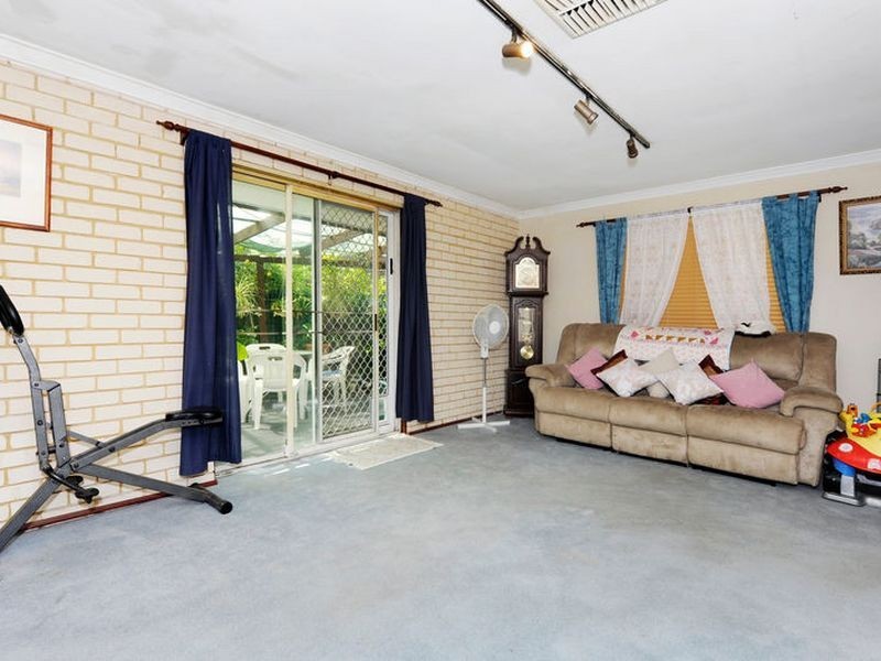 28 Calume Street, Hillman WA 6168