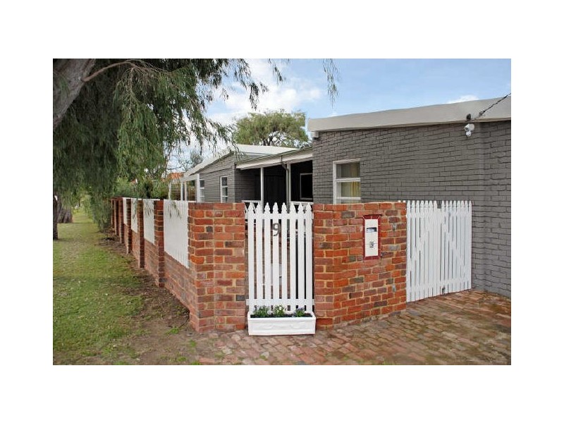 9 Fendam Street, Warnbro WA 6169