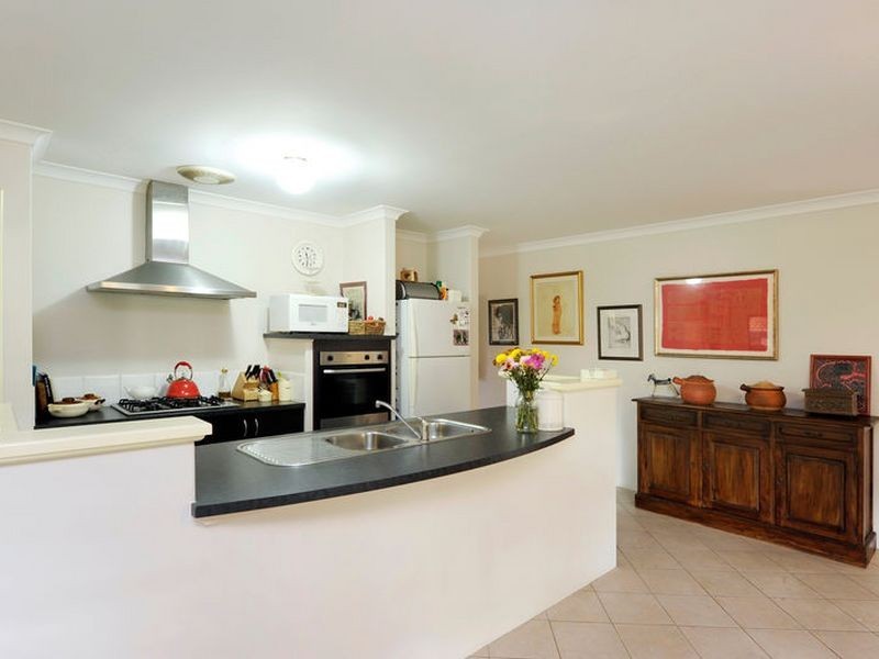 16 Swanson Way, Secret Harbour WA 6173