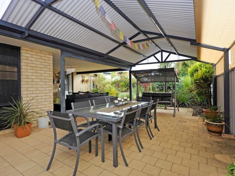 16 Swanson Way, Secret Harbour WA 6173