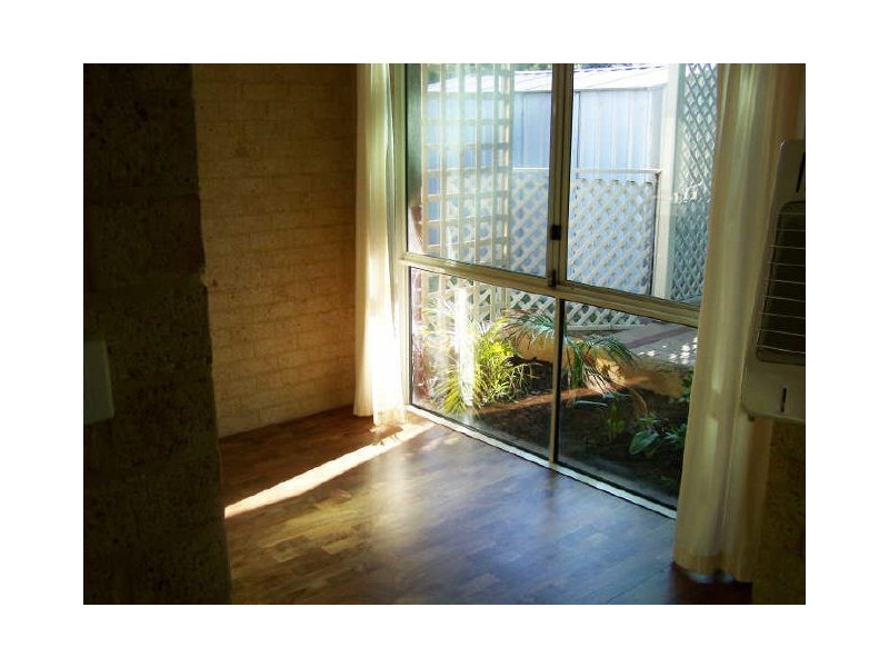 5 Manila Place, Warnbro WA 6169